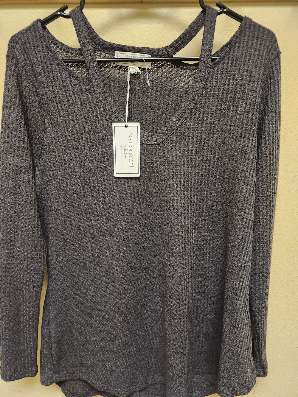 No Comment Women’s Charcoal Waffle-Knit Long Sleeve Top